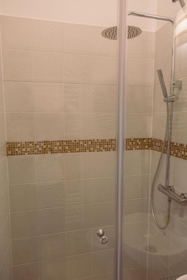 Apartment Latte บูดาเปสต์ ภายนอก รูปภาพ