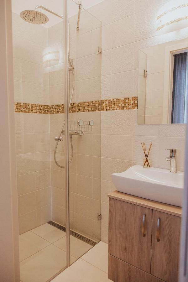 Apartment Latte บูดาเปสต์ ภายนอก รูปภาพ